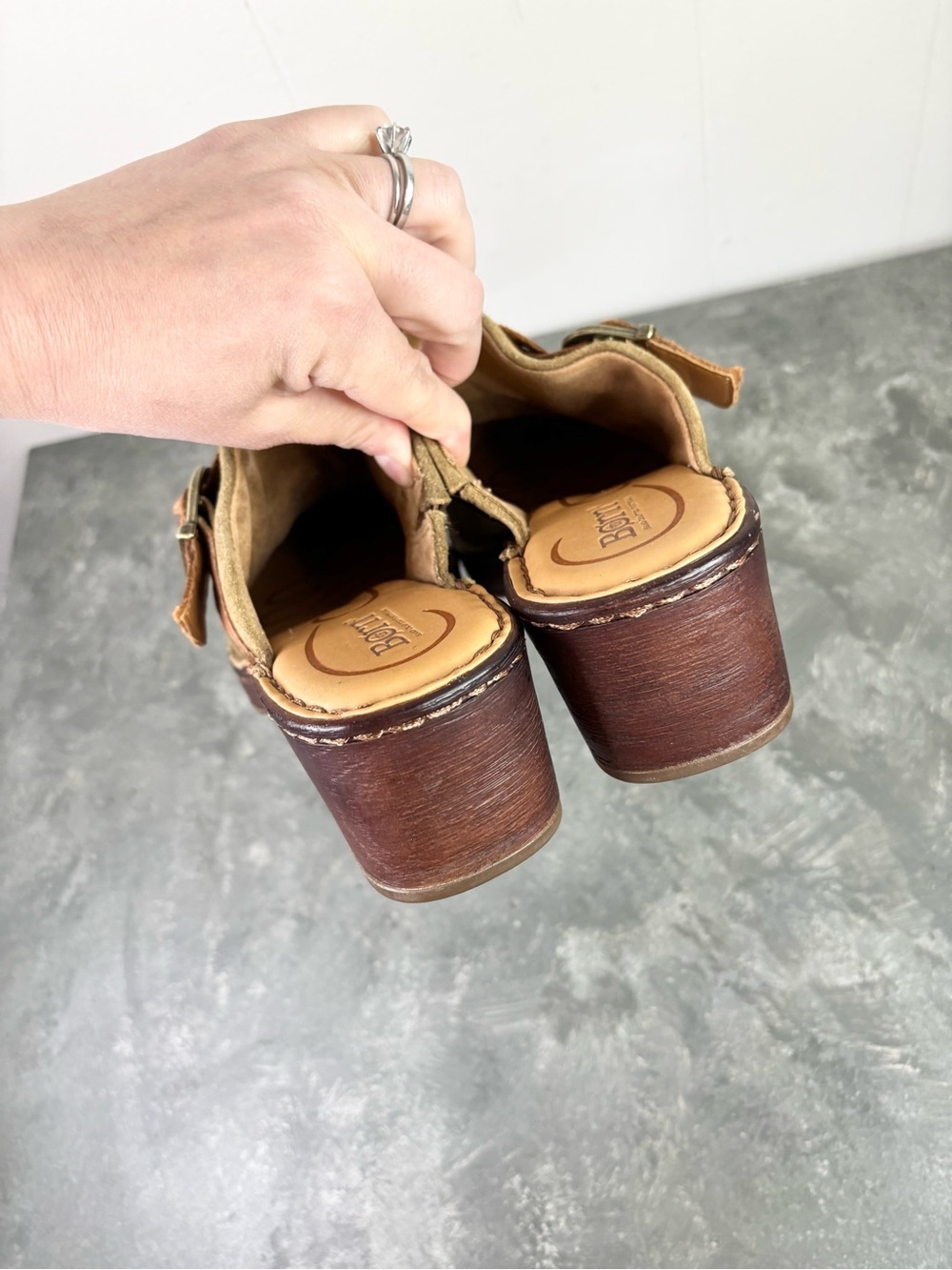 Born tru heeled mule clogs suede leather buckle brown olive size 8 women’s - Picture 5 of 9